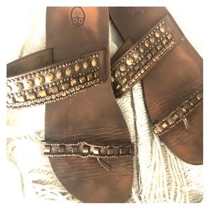 Mossimo Leather Flat Gladiator thong sandal. 9M